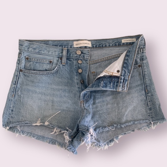 XL Denim Forum Ex-Boyfriend Relaxed Hi-Rise Jean cut-off Shorts - Picture 2 of 4